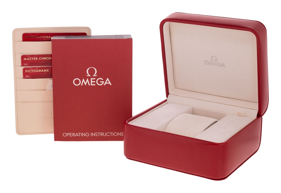 Omega Speedmaster Moonphase 304.93.44.52.03.001 Image 5